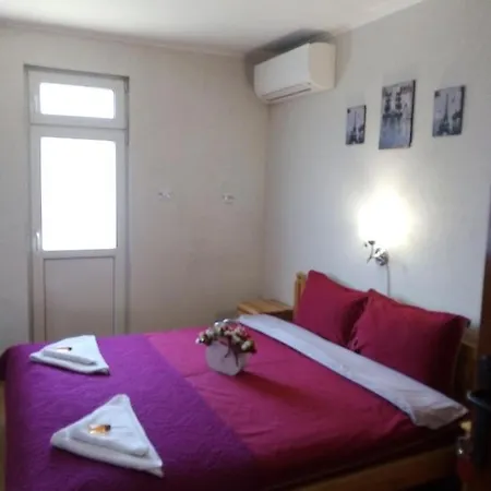 Konukevi Kemo 3*