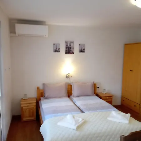 Kemo Πανσιόν 3*
